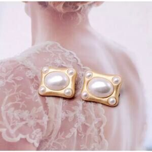 Vintage clip on 1" matte gold square earrings with oval and small pearls